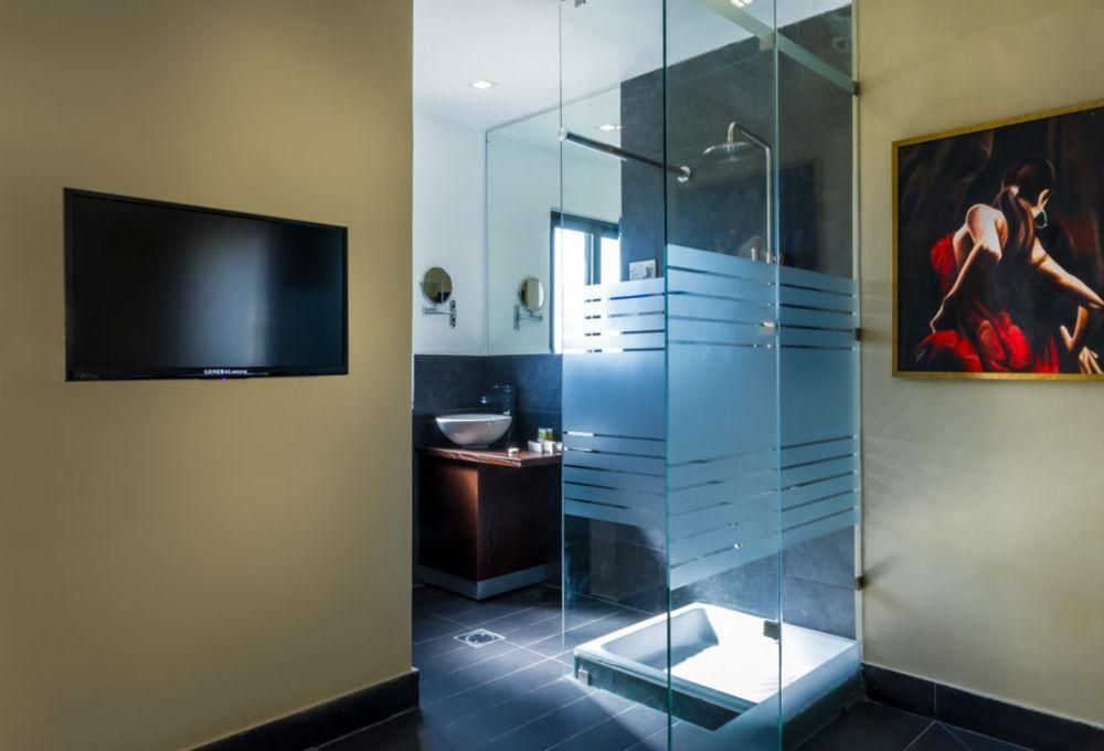 Nadine Hotel Suites Amman Buitenkant foto