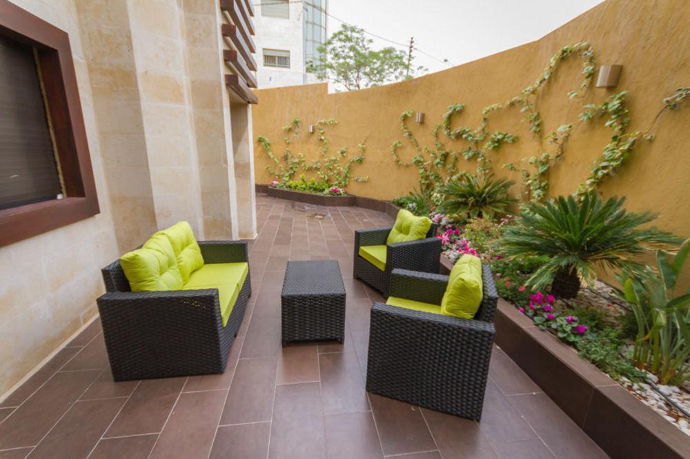 Nadine Hotel Suites Amman Buitenkant foto