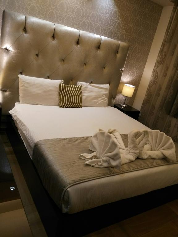Nadine Hotel Suites Amman Buitenkant foto