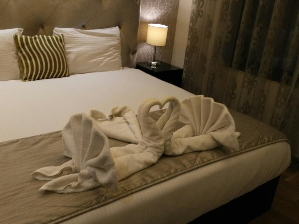 Nadine Hotel Suites Amman Buitenkant foto