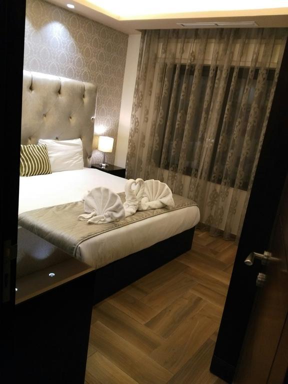 Nadine Hotel Suites Amman Buitenkant foto