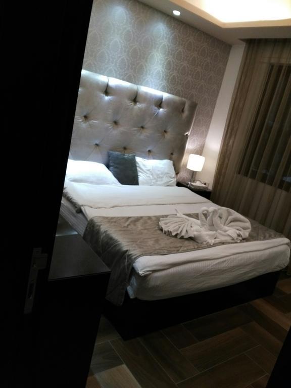 Nadine Hotel Suites Amman Buitenkant foto