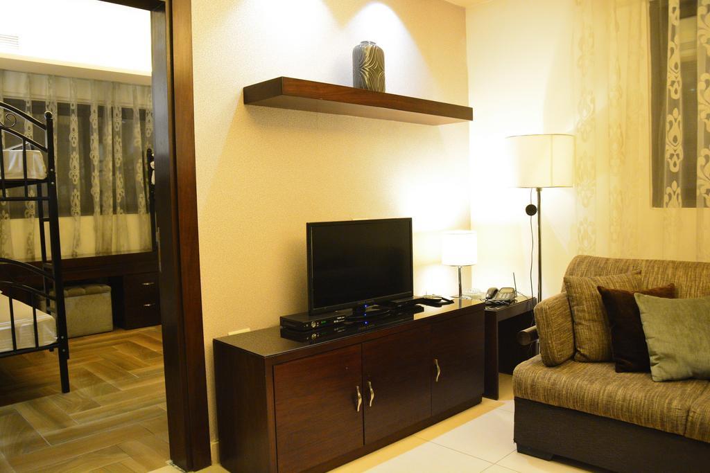 Nadine Hotel Suites Amman Buitenkant foto