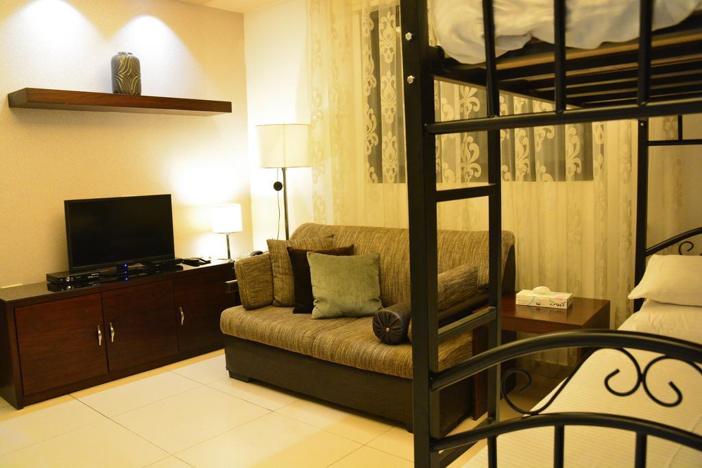 Nadine Hotel Suites Amman Buitenkant foto