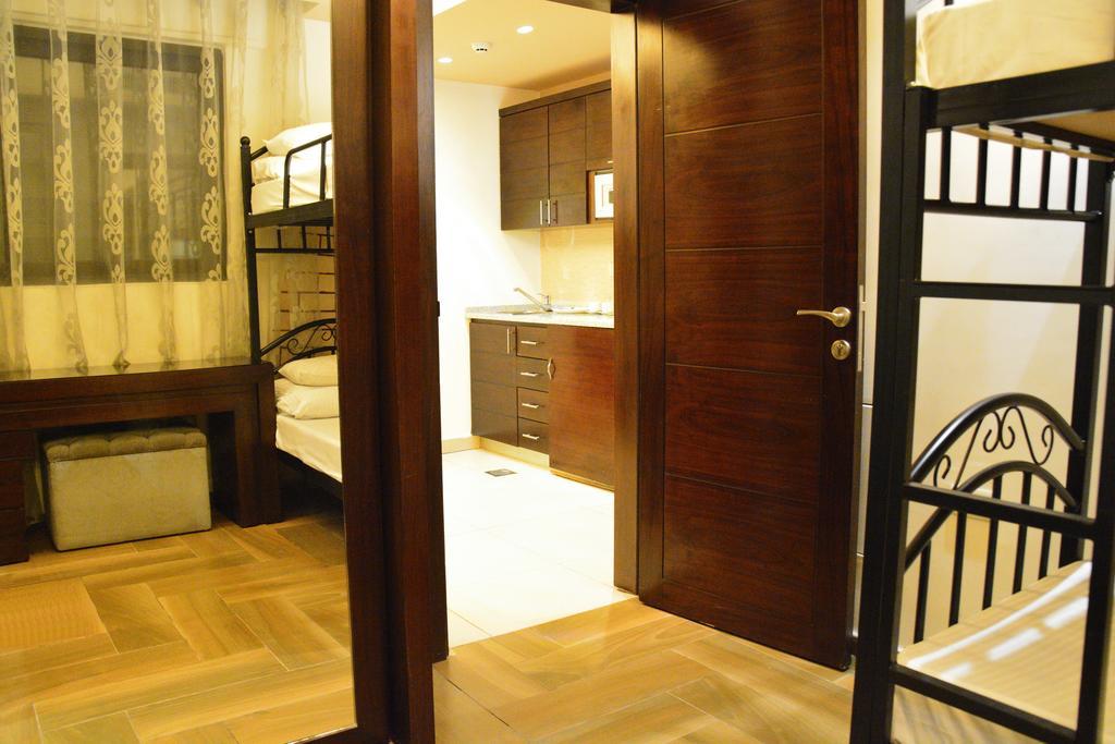 Nadine Hotel Suites Amman Buitenkant foto