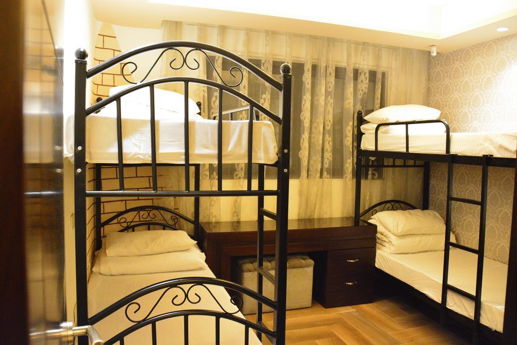 Nadine Hotel Suites Amman Buitenkant foto